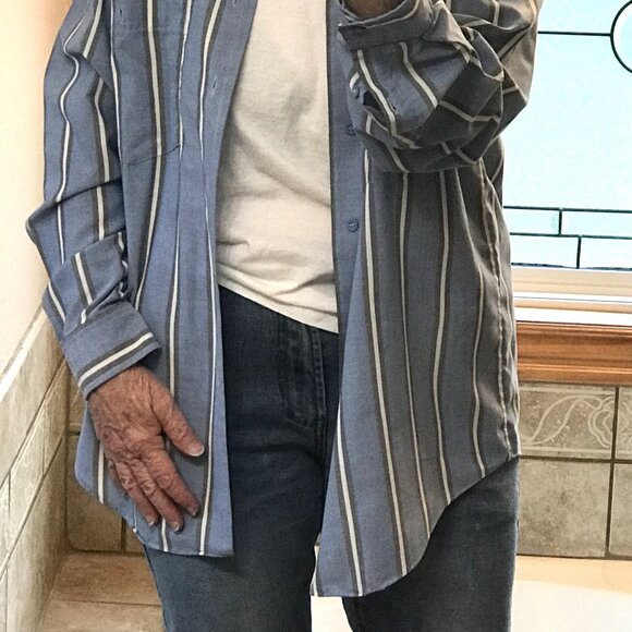 Mergers Button-Down Oxford Shirt: Vintage 80s Blue Gray Cream Striped, Size L - Picture 7 of 8